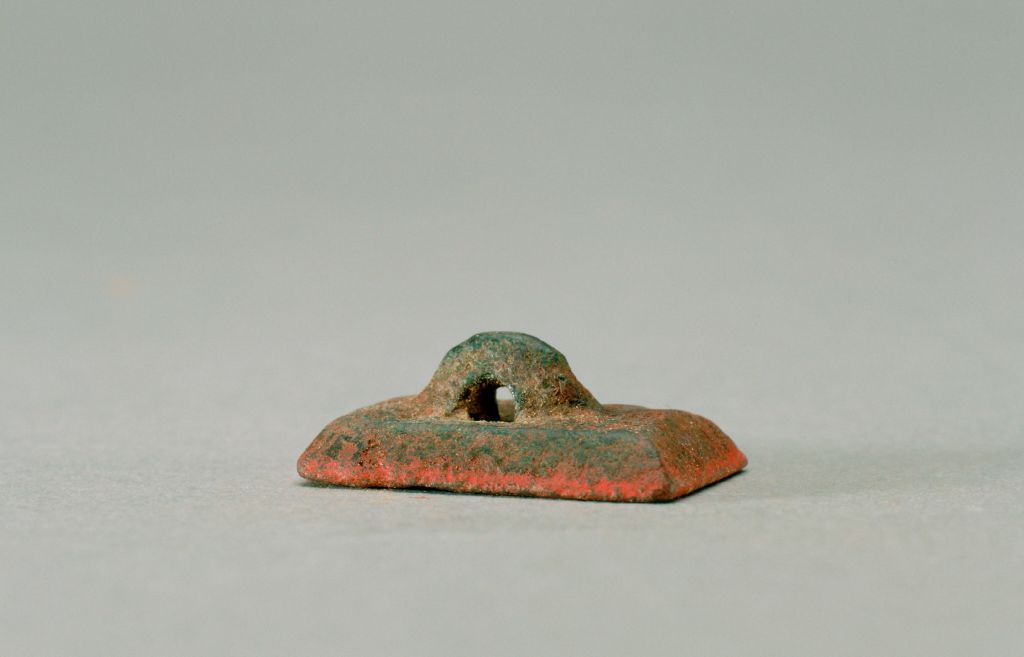 牛形象人图案铜印